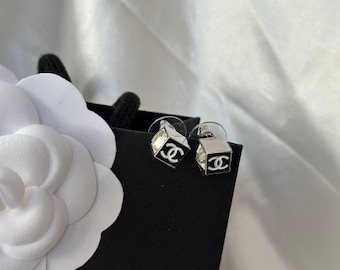 Authentic vintage Chanel earrings with full set