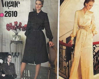 70s Womens Button Front Top or Dress in 2 Lengths Vogue Sewing Pattern 2610 Size 12 Bust 34 FF