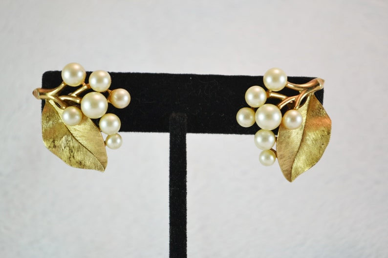 Vintage Crown Trifari Clip On Earrings Faux Pearls and Large Leaf Spray Gold Tone Metal image 2