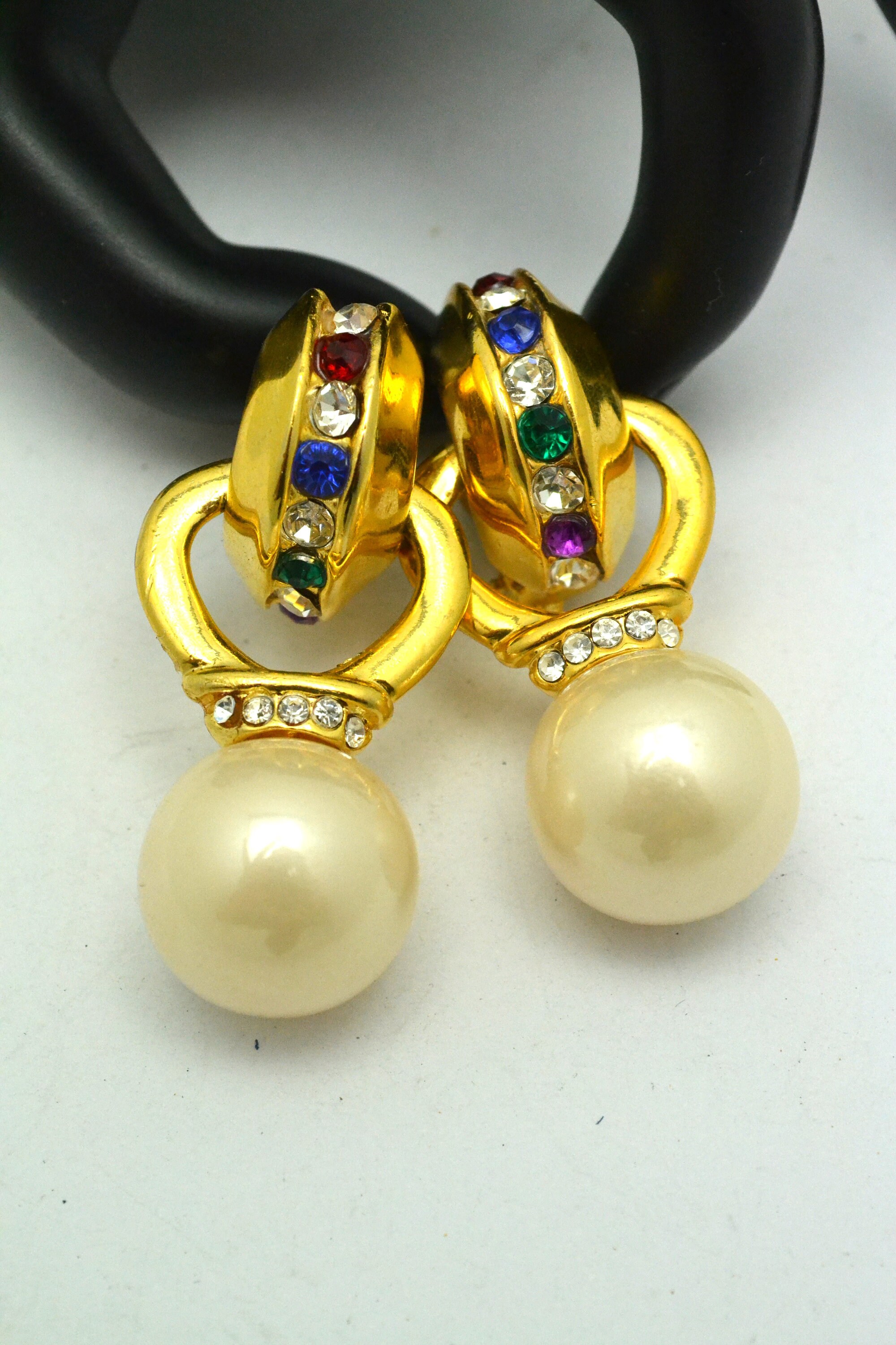 Vintage Sparkling Door Knocker Clip Earrings With Large Faux Pearl