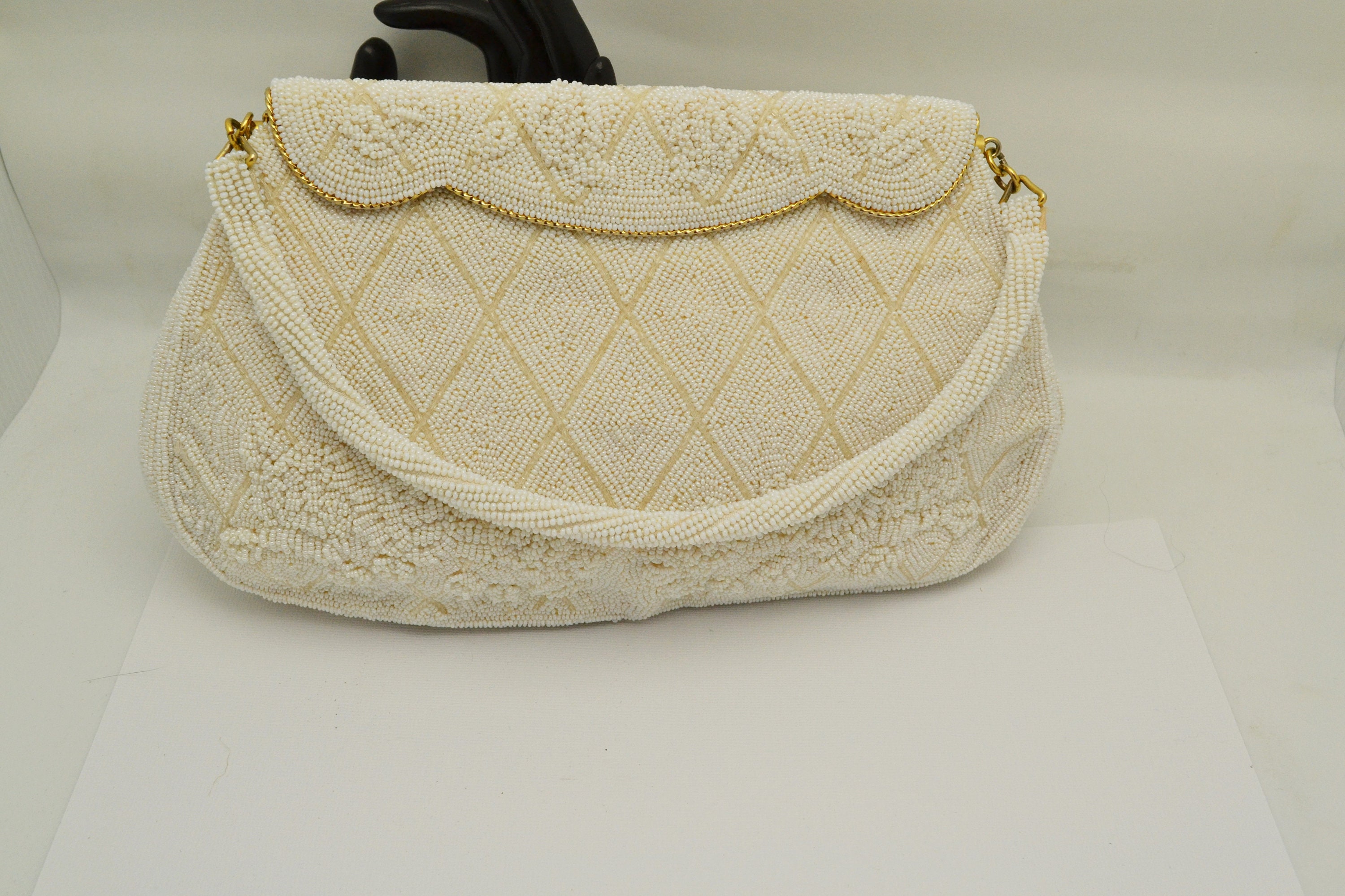 La Regale White Beaded Vintage Handbag. Italian glass beaded evening purse,  made in Japan.