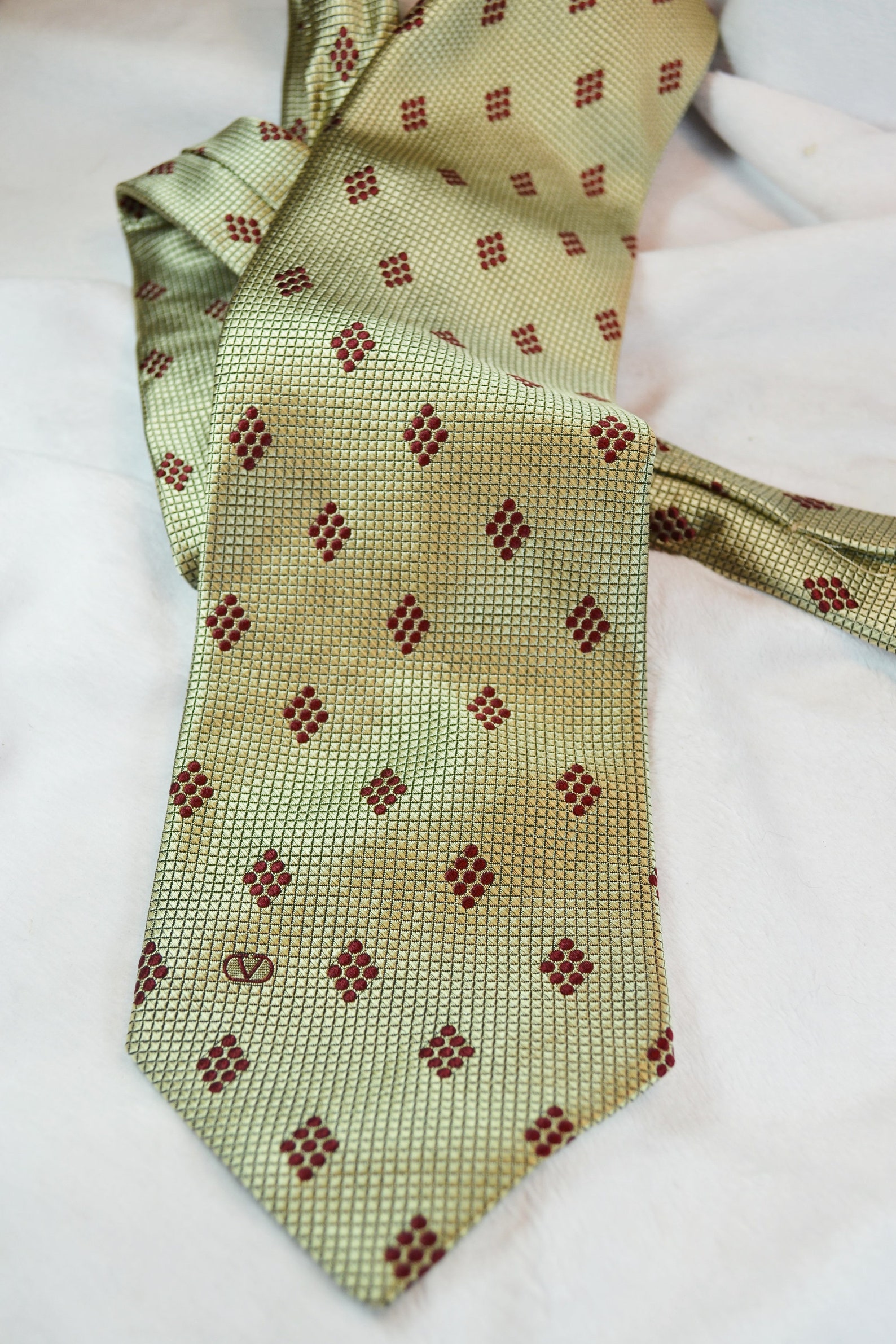 valentino necktie