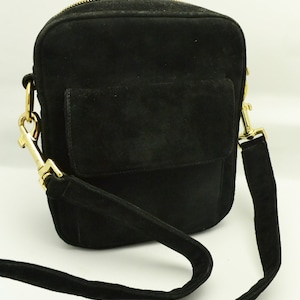 Vintage Neiman Marcus bolso de hombro de ante negro estilo caja puede ser bandolera