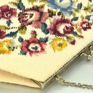 Vintage Maud Hundley Needlepoint bolso Anchorage KY diseño floral sobre fondo crema
