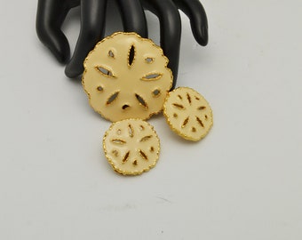 Vintage Sand Dollar Brooch and Clip On Earrings Cream Enamel & Gold Tone Metal