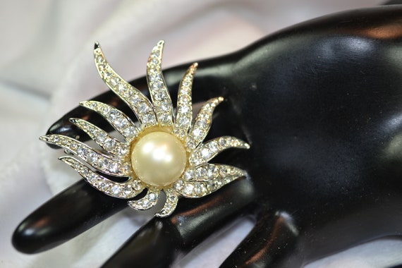 Vintage 1950's Statement Pin Featuring A Double Halo Rhinestone Wreath with  Whimsical Dangles.