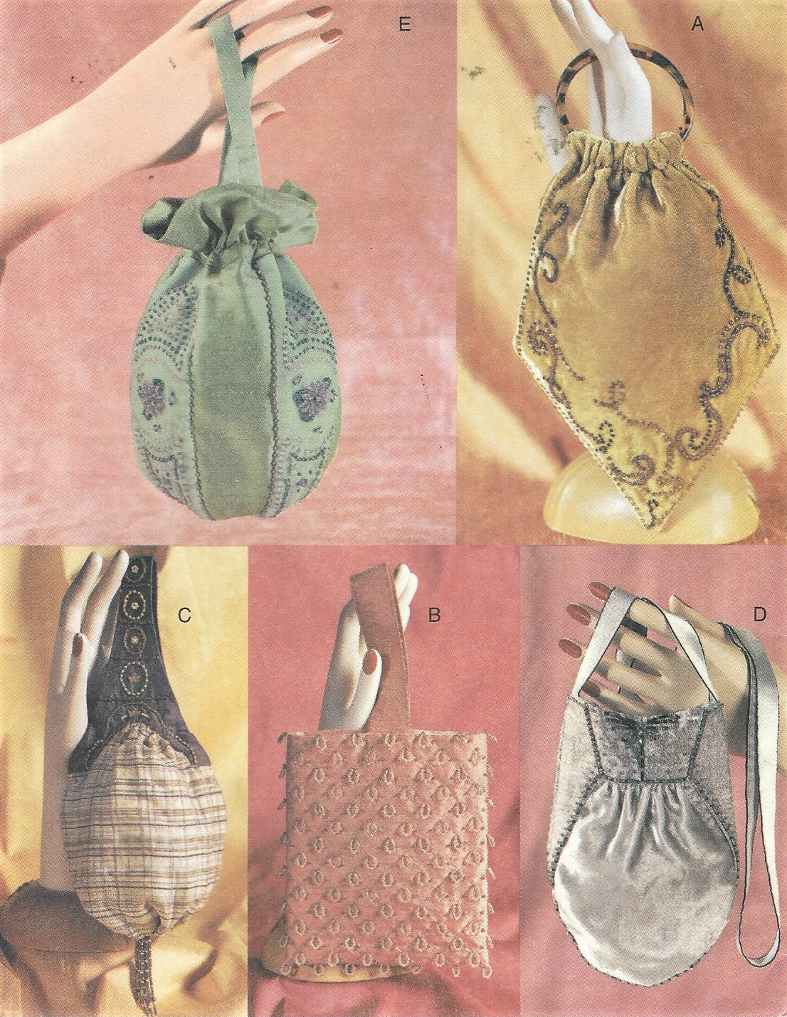 UNCUT Beaded Bags PATTERN Vogue Accessories 7252 CRAFTS Historical Vintage Purse