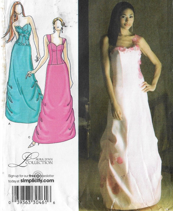 Robe de soiree pour femme Laura Lynn avec variantes Patron de couture simplicite 3820 POO taille 12 14 16 18 20 buste 34 a 42 FF Etsy Canada