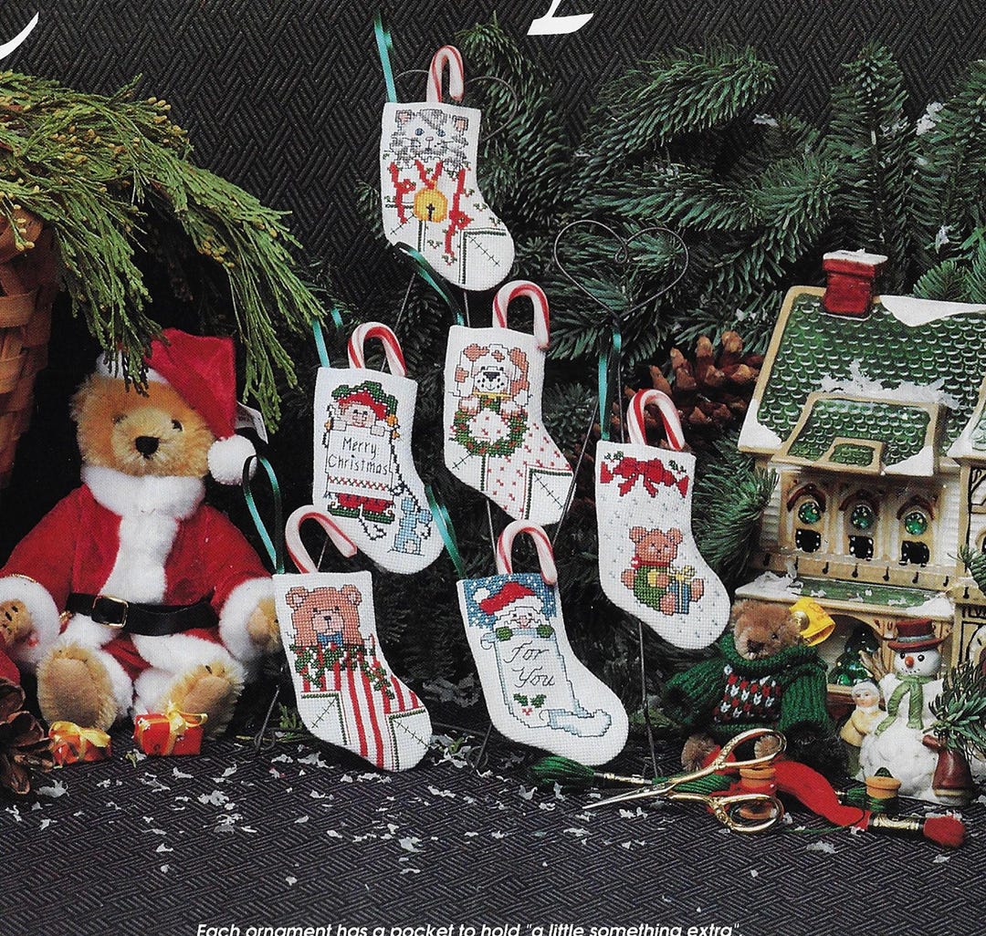 90年代風クリスマスポケットオーナメントデザイン（ニードルカウント