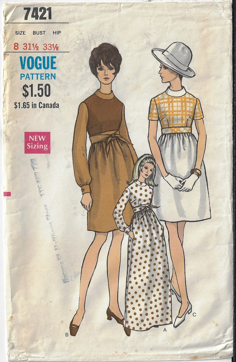 K&ouml;nnte beinhalten: Ein Vintage-Schnittmuster f&uuml;r drei Kleider. Das Schnittmuster ist f&uuml;r die Gr&ouml;&szlig;en 8, 31 1/2 Brustumfang und 33 1/2 H&uuml;ftumfang. Das Schnittmuster hei&szlig;t Vogue Pattern und kostet 1,50 $. Das Schnittmuster ist f&uuml;r neue Gr&ouml;&szlig;en.