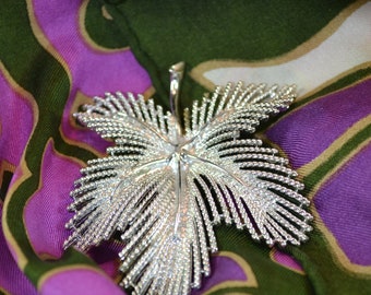 1960s Sarah Coventry Big Leaf Brooch Silver Tone Metal