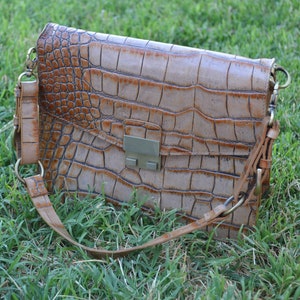 Sac à Main Marron En Simili Cuir Crocodile - Taille Medium, Style Tote, Occasion