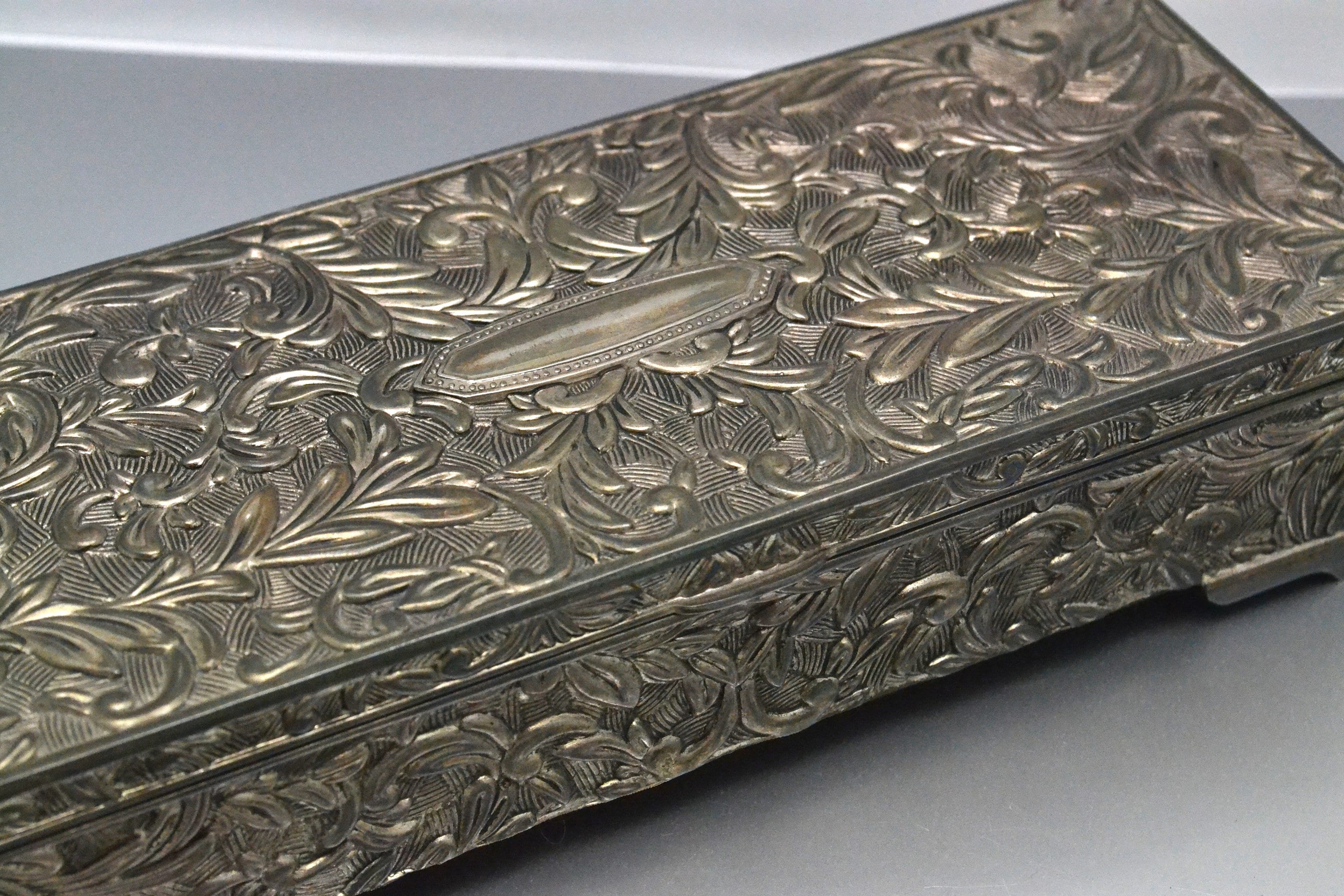 Vintage Godinger Silver Plated Jewelry Box Taupe Interior Repousse Floral Design Etsy Canada