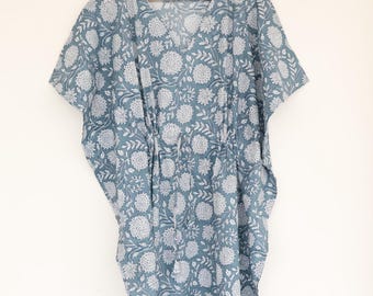 Caftán de algodón con estampado a mano: ropa de estar por casa bohemia de verano - Vestido de dormir/ropa de estar por casa de algodón transpirable, corte holgado, caftán de algodón para verano.
