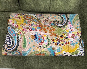 Trapunta Kantha indiana fatta a mano, copriletto Kantha, coperta in cotone, stampa Kantha Gudari, trapunta Kantha matrimoniale e queen size.