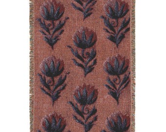 Maroon Tulip Woven Throw Blanket – Symmetrical Floral Tapestry, Boho Decor