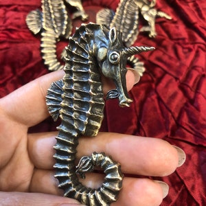 Sea Unicorn metal brooch image 4