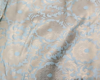 Tela de brocado de seda floral verde claro y dorado, tela para bodas indias