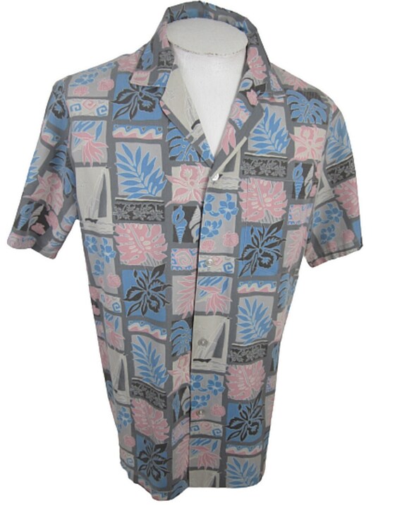 Honolulu Harbor vtg Men Hawaiian shirt p2p 23 M a… - image 1