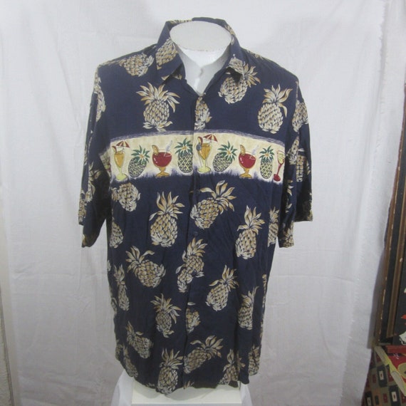 Campia Moda vintage Men Hawaiian camp shirt pit t… - image 3