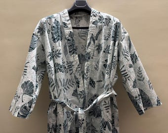 Caftán de algodón azul floral hecho a mano: ropa de estar por casa con estampado de bloques indios