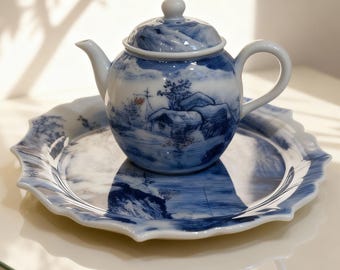 Tetera personalizada azul y blanca dibujada a mano. Dibuja tu historia en una tetera de porcelana azul y blanca.