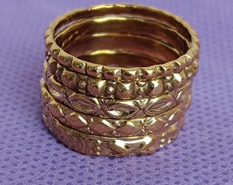 Boho messing ringenset: handgemaakte bandjes in rustieke antieke stijl