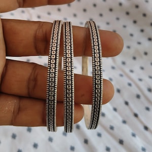 Handgjort armbandsset i sterlingsilver: Boho stapelarmband