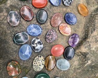 Smooth Crystal Palm Stone – Polished Gemstone Worry Stone for Stress Relief, Meditation & Comfort Gift