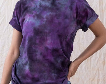 Lila Schwarz Tie Dye Baumwolle T-Shirt Handgefärbt Original Masha Bekleidungsdesign Eine einer Art Top Geschenk für Freund Urlaubsgeschenk Dunkel Tee