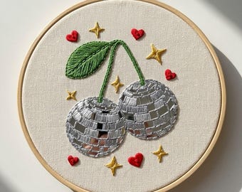 ディスコボールチェリー刺繍デザイン、ボールチェリー手刺繍パターン、クリスマス刺繍デザインPDFダウンロード