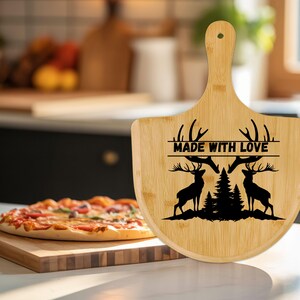 Engraved Pizza Board, Kitchen Gift, Rustic Decor, Personalized Accessory, Pizza Lovers, Bamboo Cutting Board, Cooking Gift, Custom Pizza