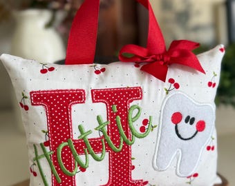 Almohada del hada de los dientes para niñas, personalizada con opción de tabla dental