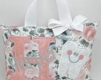Almohada del hada de los dientes para niñas, personalizada con opción de tabla dental