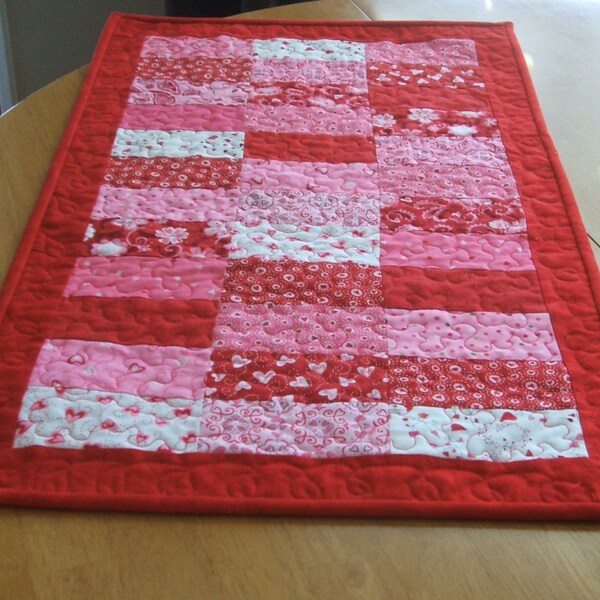 Valentine Table Runner-Revsersible to Patrotic-Free Shipping to US and Canada