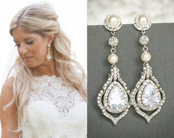 Rhinestone Screw Back Vintage Dangle Earrings wedding earrings bride bridesmaid Wedding Mothers Day Quince\u00f1era Anniversary #etsyvintagelover