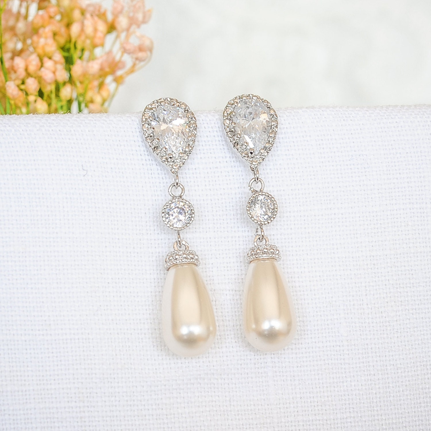 Parel bruidsoorbellen, kristallen bruiloft oorbellen, Swarovski-parel hangoorbellen, druppelvormige zirkonia oorbellen, bruidssieraden, CHERYL