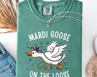 Camiseta holgada "Mardi Goose" de Comfort Colors, camiseta divertida "Mardi Goose", top con estampado de carnaval, camiseta del festival de Mardi Gras, camiseta "Carnival Goose"