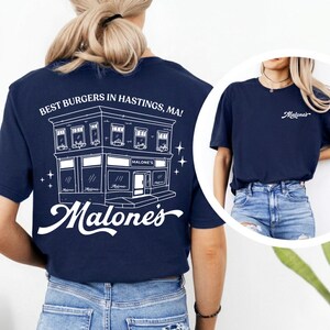 Camiseta reversible del bar Malone's fuera del campus, camiseta romántica de hockey de Briar U, camiseta de Best Burgers Hastings MA, regalo para amantes de los libros