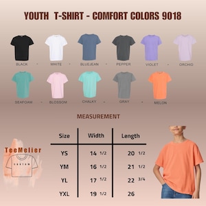 Puede incluir: Exhibici&oacute;n de camisetas juveniles en varios colores: negro, blanco, azul vaquero, pimienta, violeta, orqu&iacute;dea, espuma de mar, flor, tiza, gris y mel&oacute;n. Se proporcionan medidas para las tallas YS, YM, YL y YXL, con anchos de 36.8 a 49.5 cm y largos de 52.1 a 66 cm.