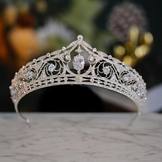 Handmade Silver Crystal Diadem with Teardrop Design Yunliwuli Wedding Bridal Headband for Brides, Crystal  main image 4