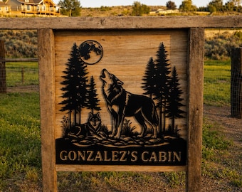 Personalized Wolf Cabin Sign | Custom Howling Wolf Property Entrance Sign | Rustic Forest Driveway Decor | Metal Wildlife Ranch Sign