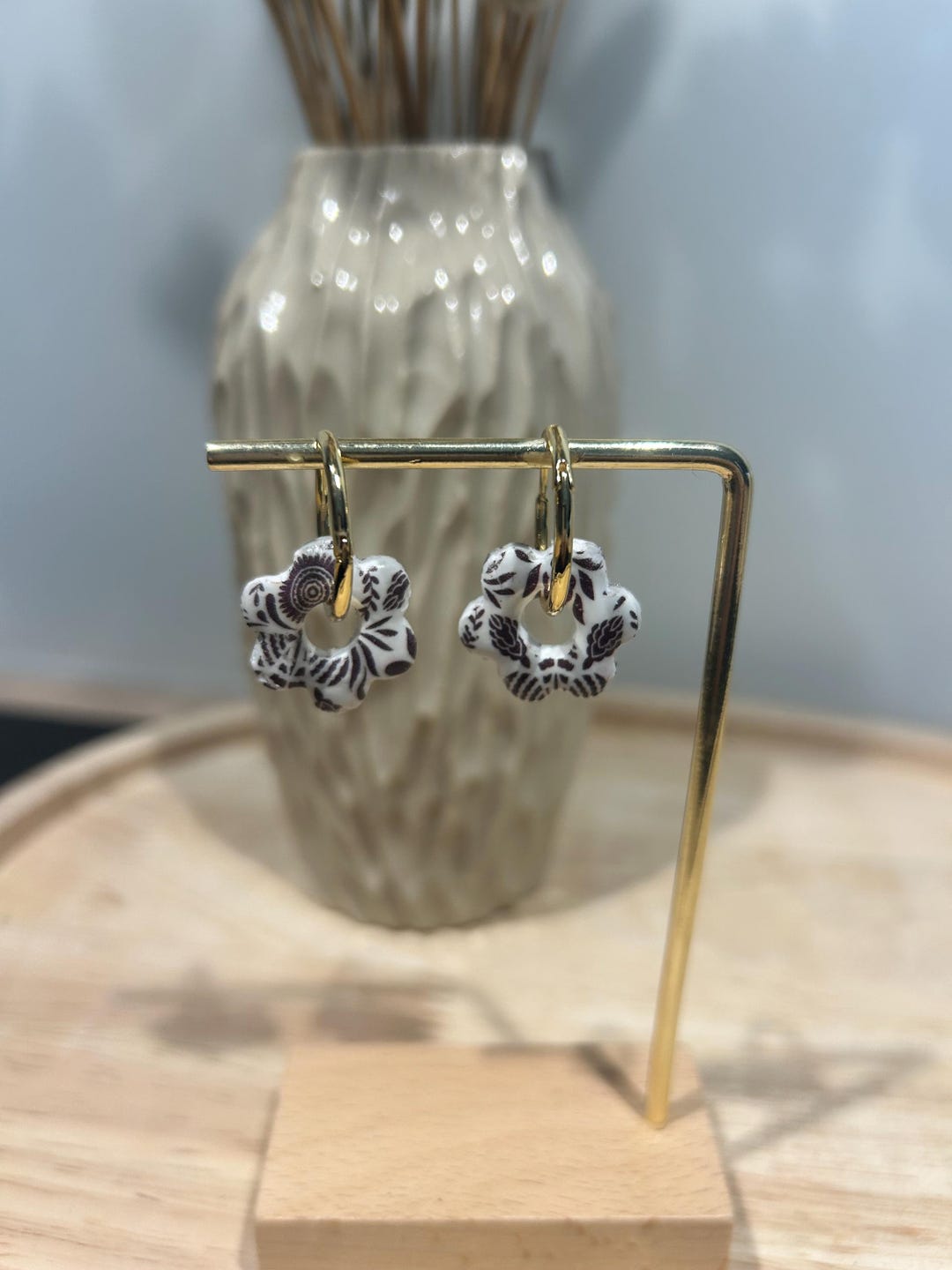 Boucles D'oreilles Créoles IKITA Avec Pampilles Colorées Noir Et Rouge - Bijou Neuf Avec étiquettes, En Acier Inoxydable Et Perles