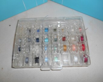 Dritz Bobbin Box Vintage with 28 Plastic Bobbins
