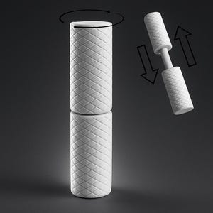 Könnte beinhalten: Weißes Snaproll-Gerät mit Rautenmuster und dem Wort SNAPROLL in goldfarbenen Buchstaben. Das Gerät wird in zwei Teilen gezeigt, mit Pfeilen, die anzeigen, wie es getrennt werden kann. Der Hintergrund ist dunkelgrau.