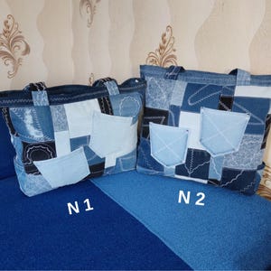 Borsa tote in patchwork di denim riciclato: borsa a tracolla grande realizzata a mano per l'uso quotidiano. immagine 18