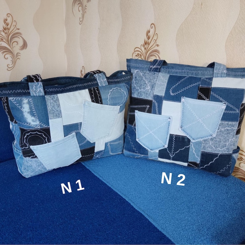 Borsa tote in patchwork di denim riciclato: borsa a tracolla grande realizzata a mano per l'uso quotidiano. immagine 18