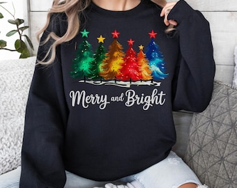 Alberi allegri e luminosi, maglietta natalizia da donna, maglietta festiva da donna, regalo di Natale, maglietta invernale chic, maglietta festiva carina, maglietta con albero di Natale
