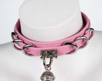 Collana girocollo in pelle con anello a O rosa / Collana con campanella gotica pastello / Collare punk regolabile / Regalo di San Valentino