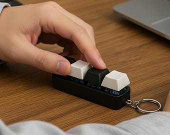 Sleutelhanger mechanisch toetsenbord met 4 toetsen | Clicky Fidget-speeltje